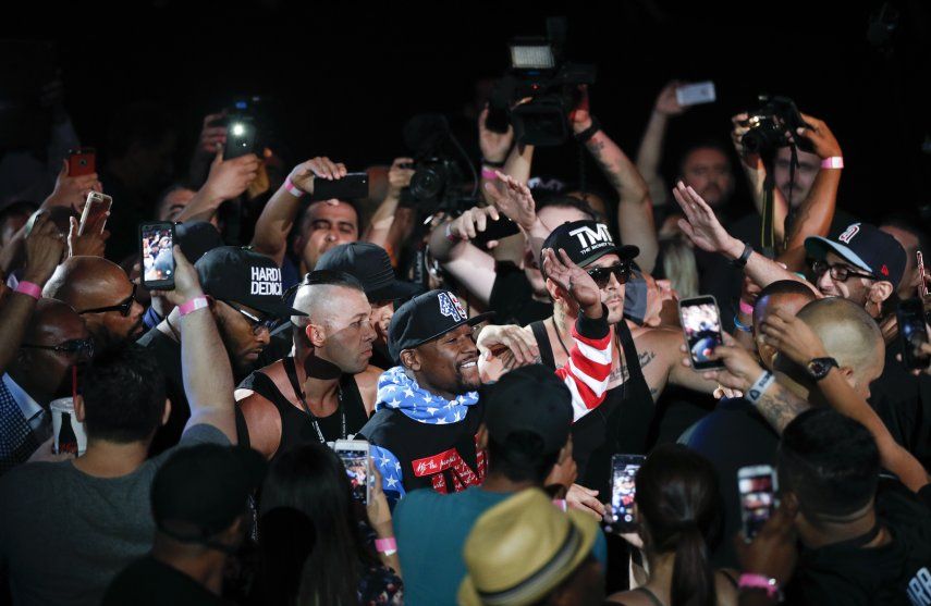 Mayweather adeudaría 22,2 millones en impuestos de 2015
