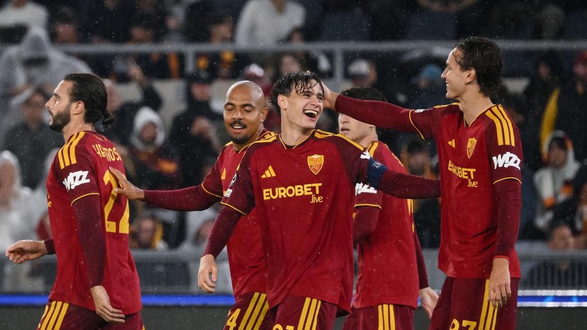 Champions League: El Roma se divierte con dos exatléticos como protagonistas Champions League: El Roma se divierte con dos exatléticos como protagonistas