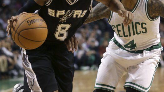 Aldridge y los Spurs derrotan a Celtics por 95-87