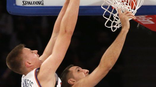 Anthony ayuda a los Knicks a vencer 95-87 a Pelicans