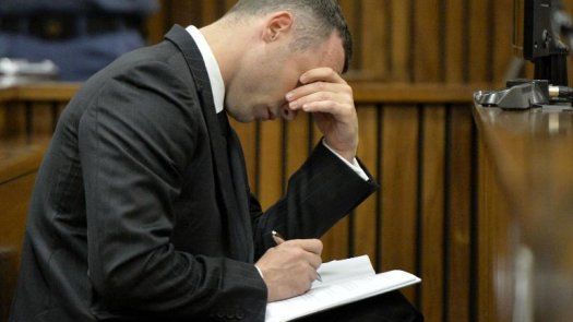 Pistorius vendió la casa en la que mató a su novia para pagarse el juicio