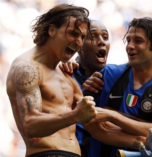 Mourinho espera que Ibrahimovic se quede en el Inter