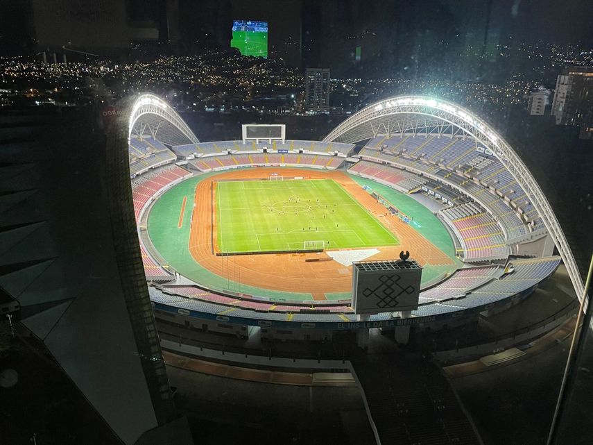 Selección de Panamá reconoce Estadio Nacional de San José.