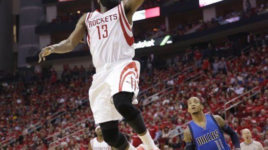 Harden aporta 24 puntos y Rockets vencen a Mavs