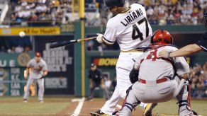 Los Piratas se imponen 6-5 a los Cardenales en 10 innings