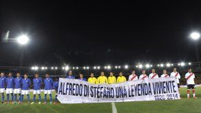 Di Stéfano recordado en juegos Millonarios-River