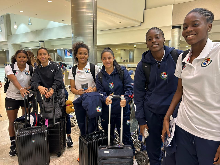 Copa Oro W 2024: Panamá femenina llegó a la ciudad sede en USA