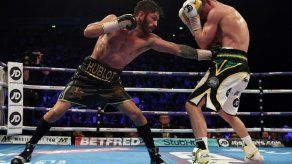 El venezolano Linares retuvo el título de los ligeros de la AMB