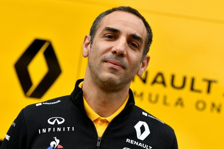 Director general de Renault valora alternativas a Sainz