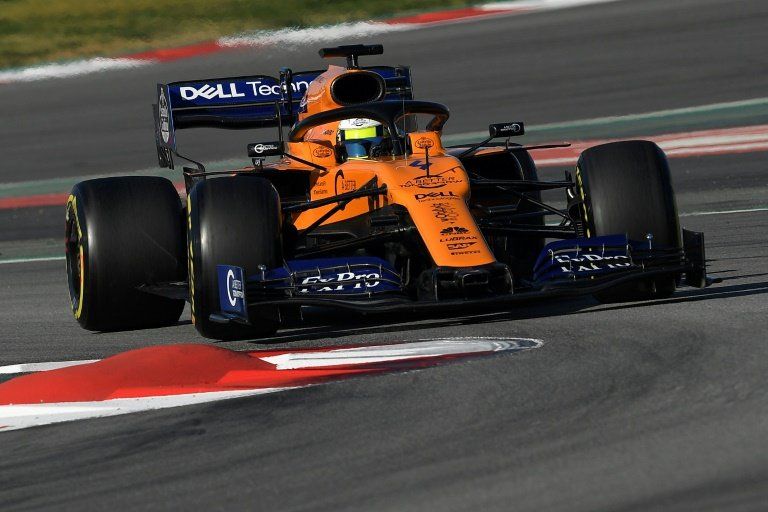 Norris (McLaren) firma el mejor tiempo del día en los ensayos de Barcelona