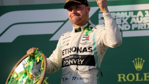 Finlandés Bottas (Mercedes) gana el GP de Australia de F1