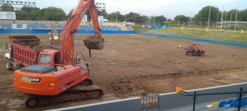 Inician trabajos en el Estadio del CD Universitario