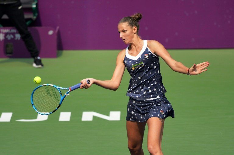Pliskova y Caroline Garcia jugarán la final de Tianjin
