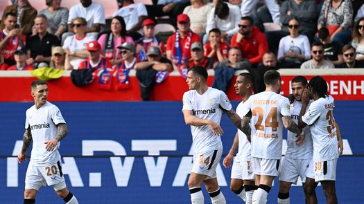  Bayer Leverkusen no se rinde y sigue detrás del Bayern Múnich