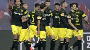 El líder Dortmund sufre para ganar en Leipzig