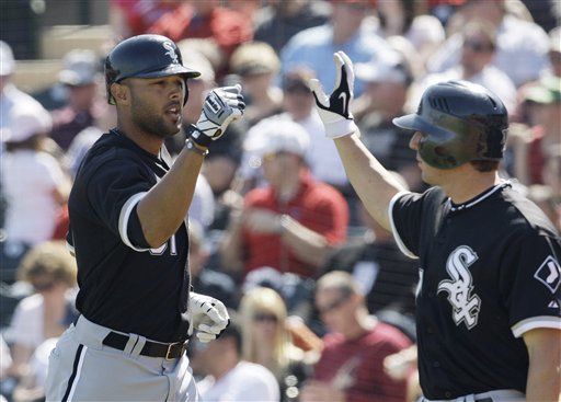 MLB: Medias Blancas 10, Angelinos 7; Rí­os suena jonrón de 2 vueltas