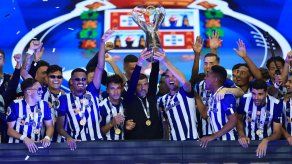 El FC Porto gana su Supercopa de Portugal número 23.
