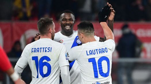 El Inter golea al Monza y sigue firme en el liderato