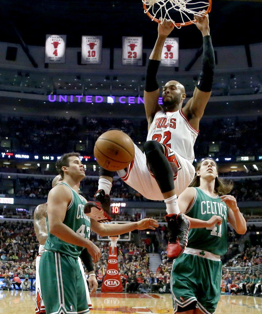 Noah guía a Bulls a triunfo sobre Celtics