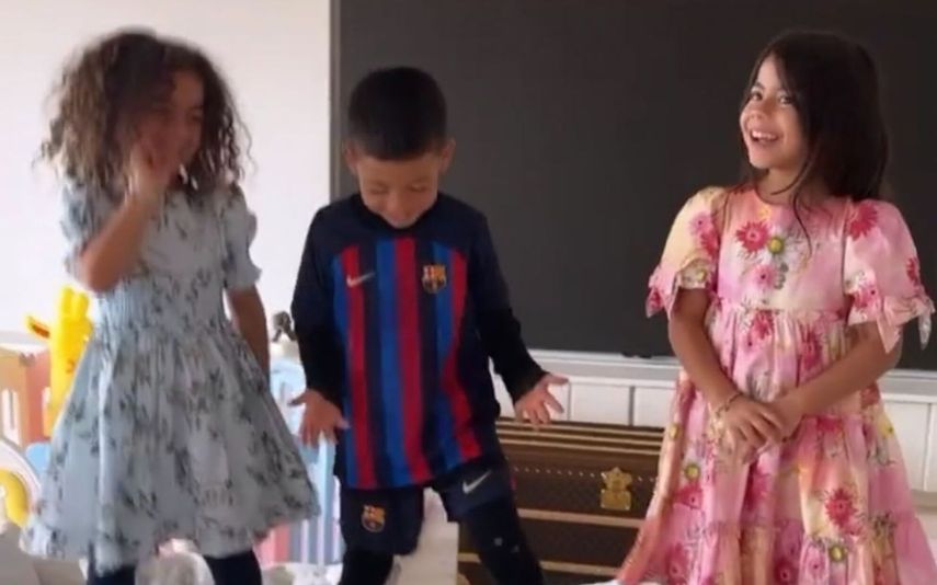 Hijo De Cristiano Ronaldo Es Viral Por Usar Camiseta Del Barcelona