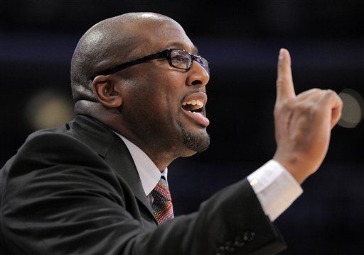 Cavaliers contratan a Mike Brown