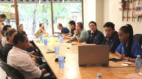 Reunión para coordinar la logística del Panamericano de Surf.&nbsp;