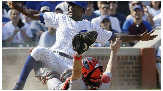 MLB: Cachorros 5, Cardenales 1; Dempster suma victoria 17