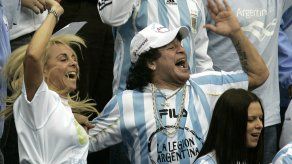 Corte en EEUU: Maradona puede demandar a exesposa por fraude
