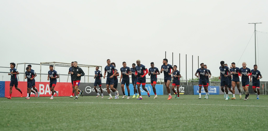 Selección de Panamá entrenó al completo antes de viajar a San José