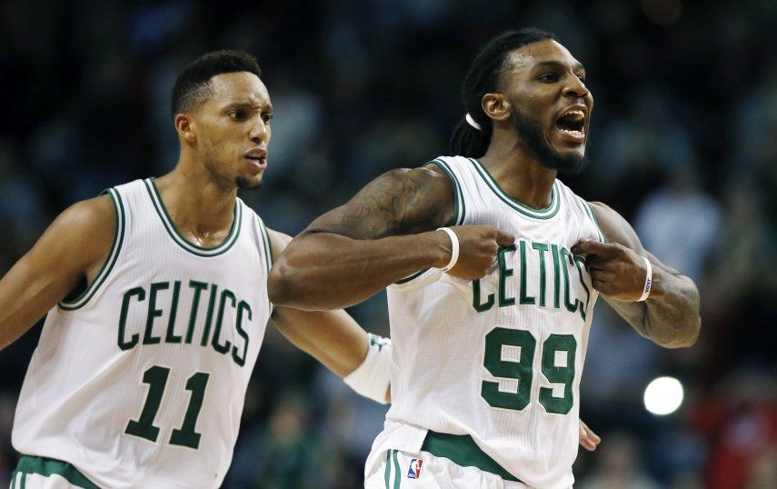 Celtics remontan y endilgan 16to revés a 76ers