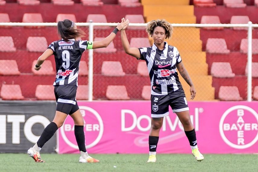 Amarelis De Mera y Karla Riley lideran la tabla de goleadoras del Torneo 2022 de la LFF en dos fechas.