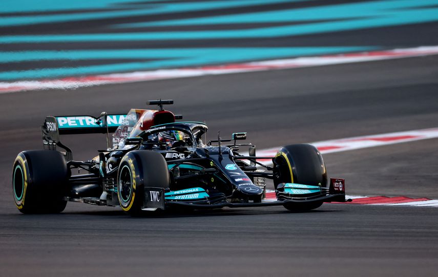 GP de Abu Dabi: Hamilton al frente y Verstappen 4º en segundos libres