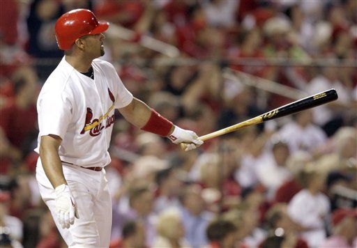 Pujols libra escollo inicial y pega dos jonrones contra Arizona