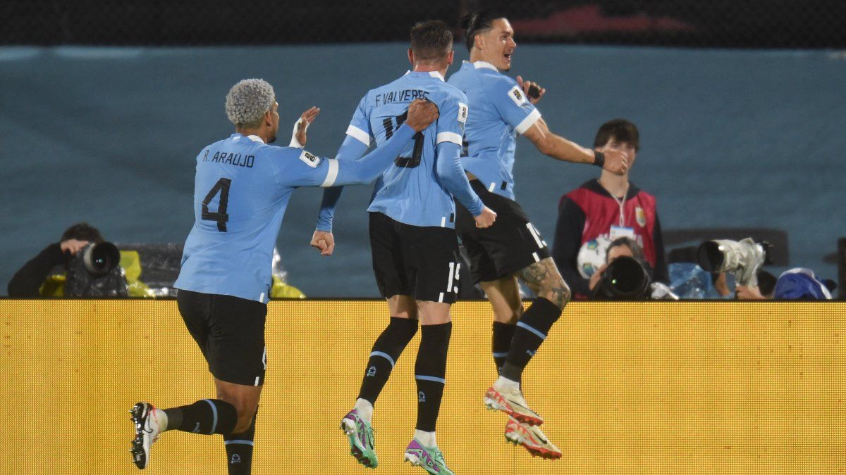 EN VIVO CLASIFICATORIAS, Uruguay 3-0 Bolivia (Final)