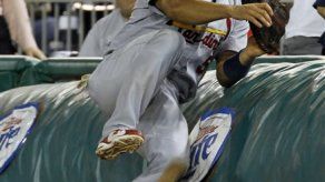 Albert Pujols batea su jonrón 400 pero su equipo pierde