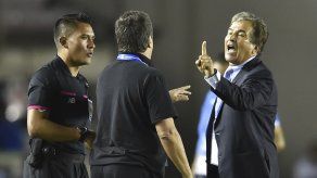 Jorge Luis Pinto se ve en vídeo discutir y pegarle a su hija