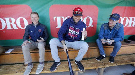 Mellizos alcanzan contratos de 5 años con Polanco y Kepler