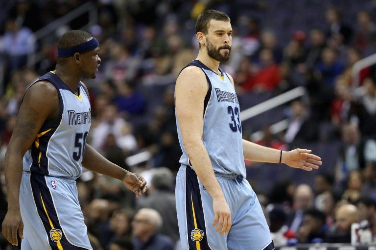 Cleveland sigue en caída libre pese a otro triple doble de LeBron