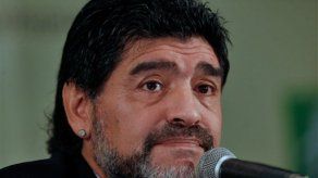 Argentina: Maradona dispara duro contra Grondona y Bilardo