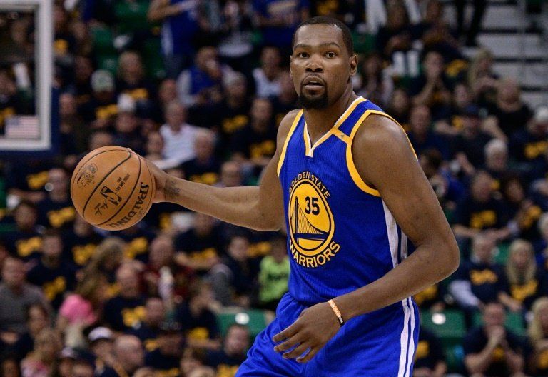 Durant encabeza la tercera victoria de los Warriors ante los Jazz