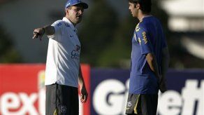 Mundial: Kaká cree que presión beneficia a Brasil