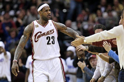 Como siempre, LeBron se inspira frente a Nueva York y anota 47