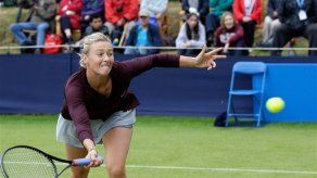 Sharapova gana dos partidos seguidos en el tenis de Birmingham