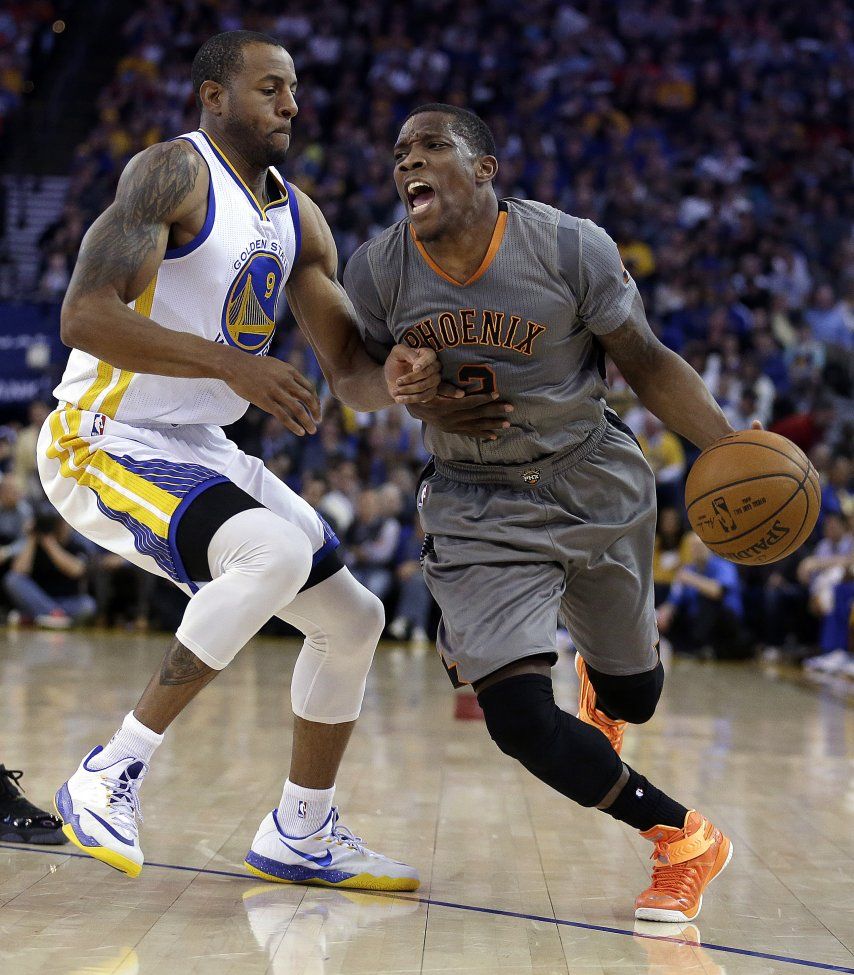 Tiro in extremis de Barnes da triunfo a Warriors sobre Suns