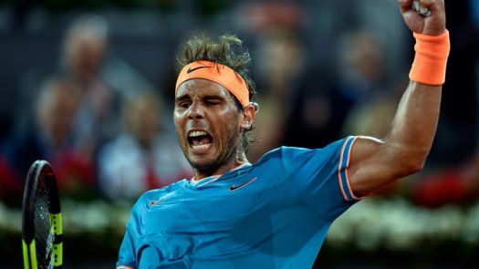 Nadal, Djokovic y Federer mantienen el paso firme en Madrid
