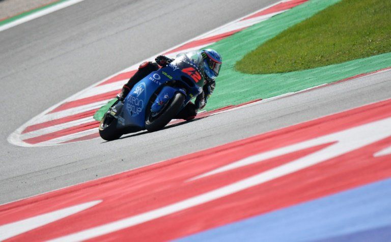 El italiano Bagnaia gana en Misano y refuerza su liderato en Moto2