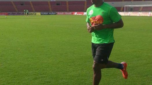 Luis Coco Henríquez se reporta, la selección entrena a puerta cerrada