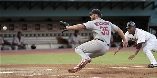 MLB: Cardenales 3, Marlins 2; Berkman remolca carrera del triunfo