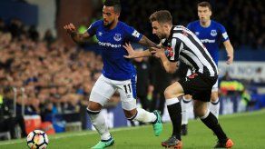 Everton supera 1-0 al Newcastle y asciende a 8vo