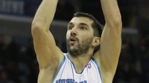 Fuente AP: Hornets y Raptors acordarí­an canje de cinco jugadores